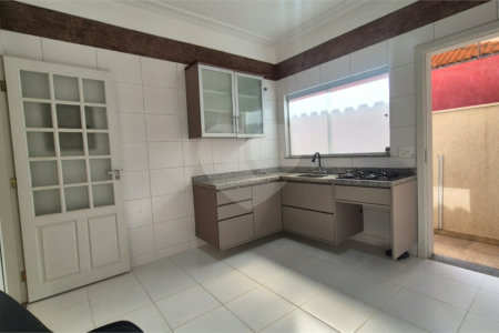 Casa à venda com 3 suítes no condomínio Valença, Sorocaba - SP