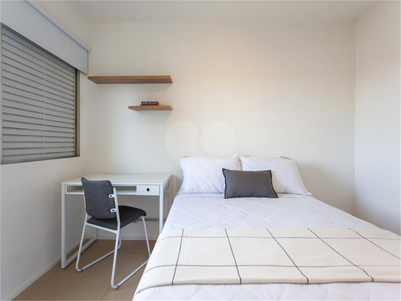 Apartamento à venda com 4 quartos, sendo 1 suíte, em Vila Olímpia, São Paulo, SP