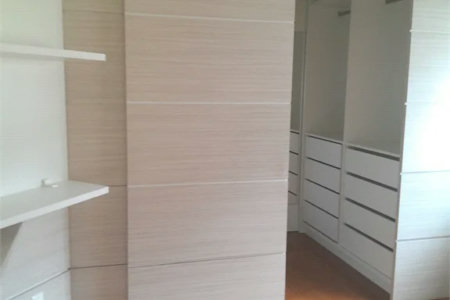 Casa à venda ou para alugar com 4 suítes em Chácaras São Carlos, Cotia, SP