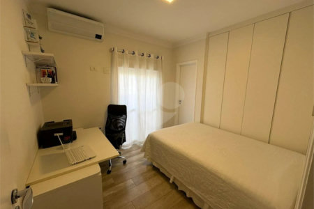 Apartamento à venda com 3 suítes em Santa Teresinha, São Paulo, SP