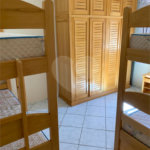 Casa à venda com 5 quartos, sendo 2 suítes, no condomínio Capela do Barreiro, Itatiba - SP