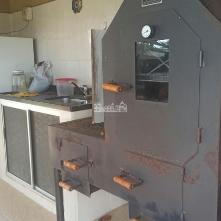 Casa à venda com 3 quartos, sendo 1 suíte, no condomínio Serra da Estrela, Atibaia - SP