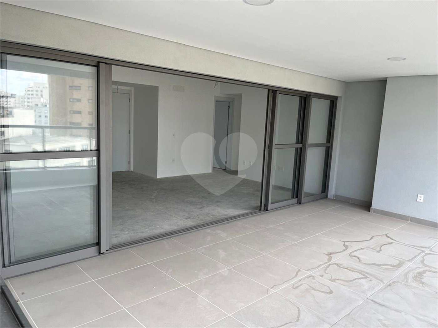 Apartamento à venda com 3 suítes em Paraíso, São Paulo, SP