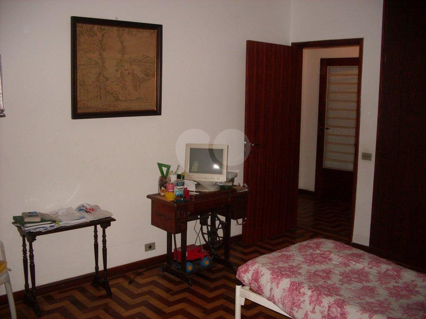 Sobrado à venda com 3 suítes em Caxingui, São Paulo, SP