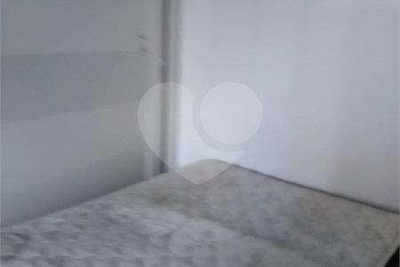 Sobrado à venda com 4 quartos, sendo 3 suítes,  em Vila Monumento, São Paulo, SP