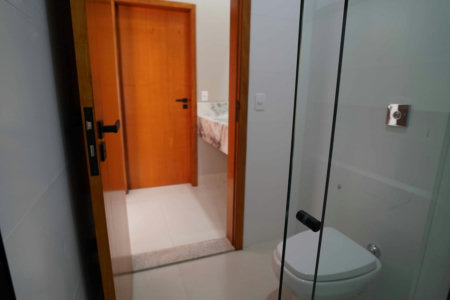 Casa à venda com 4 suítes no condomínio Gramado Park Residencial, Álvares Machado - SP