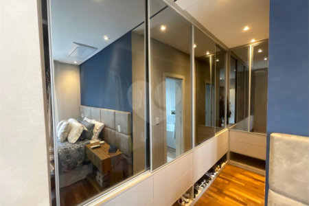 Casa à venda com 3 suítes no condomínio Hills, Arujá - SP