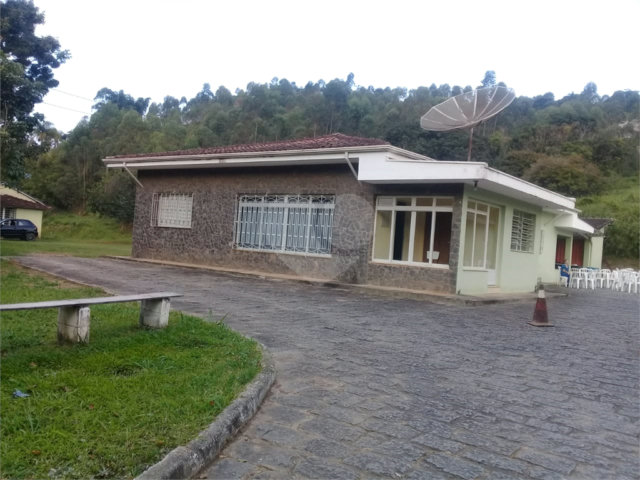 Casa à venda com 4 quartos, sendo 1 suíte,  em Rio Acima, Mairiporã, SP