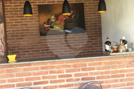 Casa à venda com 3 quartos, sendo 1 suíte,  no condomínio Vista Alegre, Bom Jesus dos Perdões - SP