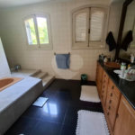 Casa à venda com 5 quartos, sendo 3 suítes,  em Alto da Boa Vista, São Paulo, SP