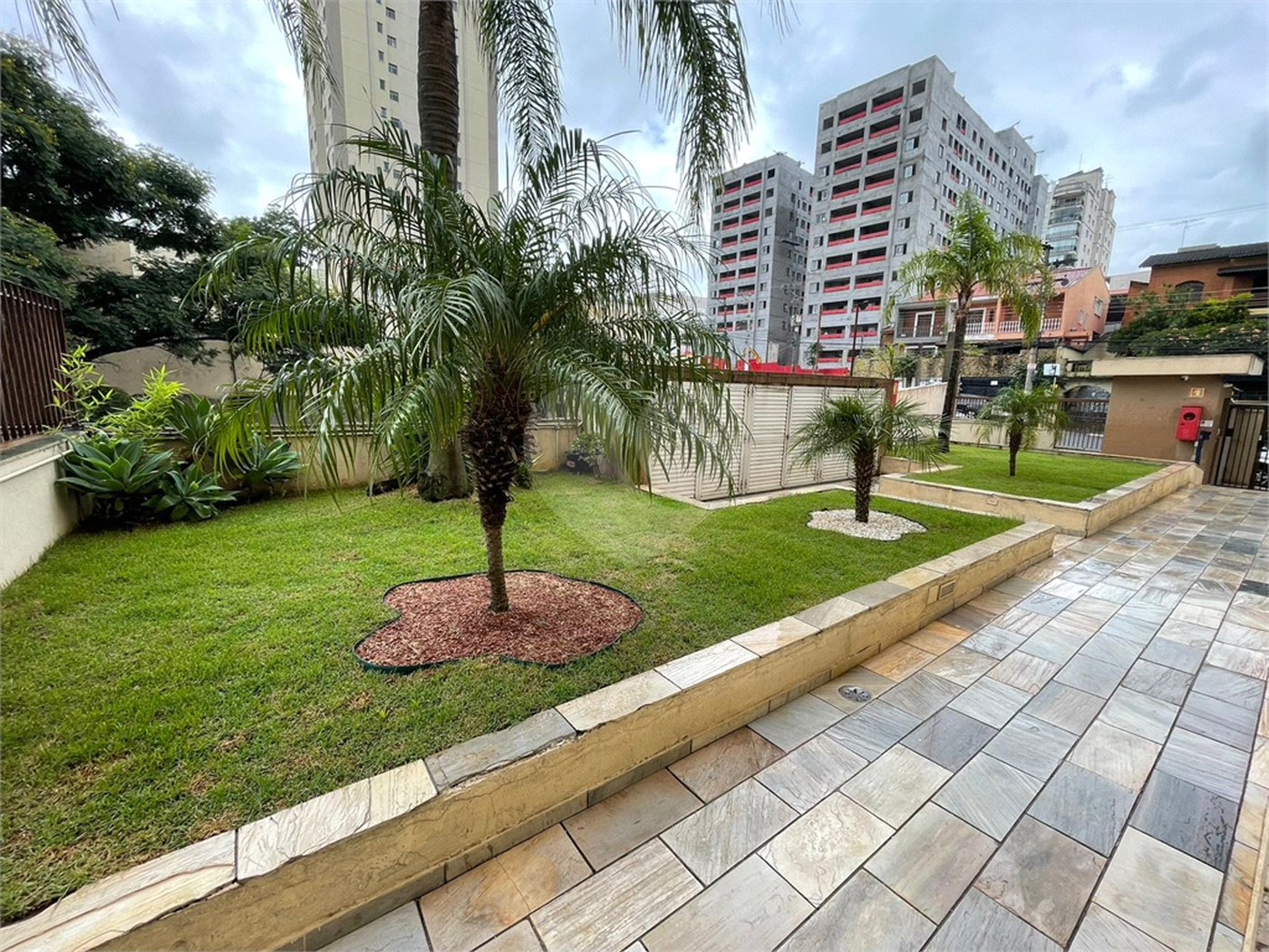 Apartamento à venda com 2 quartos em Vila Pereira Barreto, São Paulo, SP