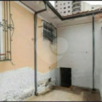 Sobrado à venda na Mooca de 212m² com 2 dormitórios, 1 suíte e 2 vagas.