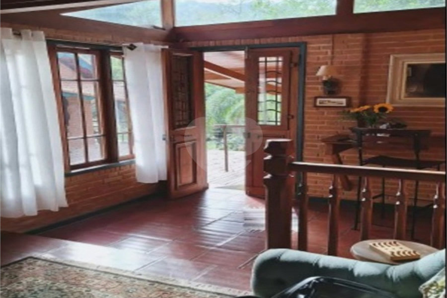 Casa à venda com 1 quarto no condomínio Sausalito, Mairiporã - SP