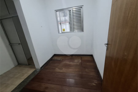 Sobrado à venda com 3 quartos, sendo 1 suíte, em Campo Grande, São Paulo, SP