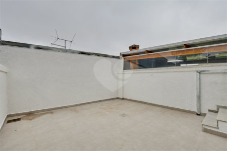 Sobrado à venda com 2 quartos, sendo 1 suíte,  em Jardim Prudência, São Paulo, SP