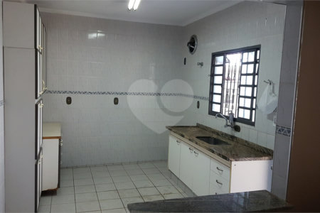 Chácara à venda com 3 quartos, sendo 2 suítes, em Capela, Vinhedo, SP