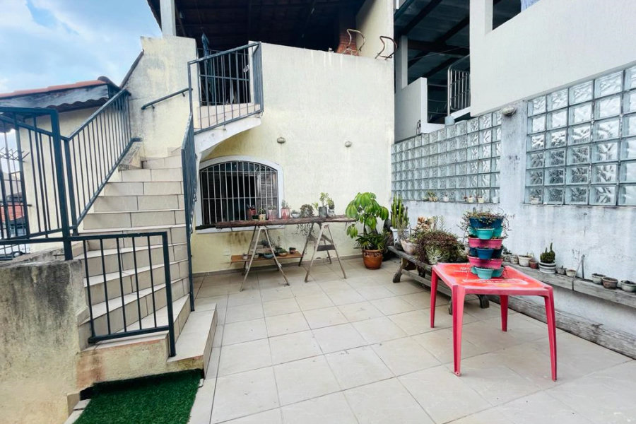 Sobrado à venda com 4 suítes em Vila Maria, São Paulo, SP