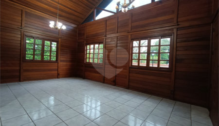 Casa à venda com 3 quartos, sendo 1 suíte,  em Jardim Villaça, São Roque, SP