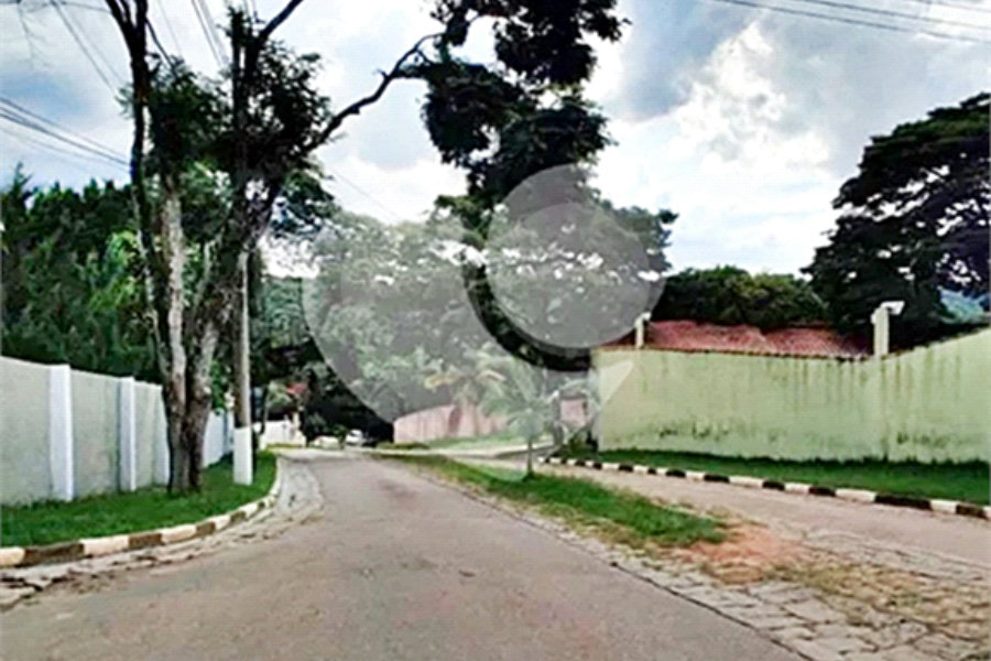 Casa à venda com 4 quartos, sendo 1 suíte, no condomínio Chacarás Bela Vista, Mairiporã - SP