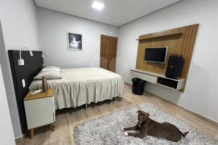 Sobrado à venda com 4 quartos, sendo 2 suítes,  em Jardim Marisa, São Paulo, SP