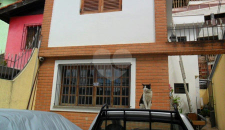Sobrado à venda com 3 quartos, sendo 1 suíte,  em Vila Romero, São Paulo, SP