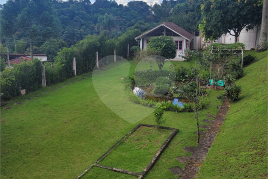Casa à venda com 3 suítes no condomínio Alpes da Cantareira, Mairiporã - SP