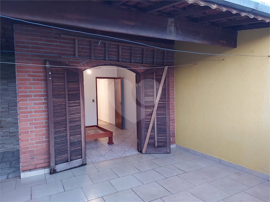 Sobrado à venda com 3 quartos em Jardim City, Guarulhos, SP