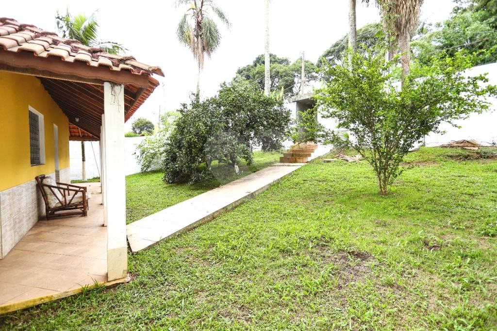 Chácara à venda com 3 quartos, sendo 1 suíte, em Vila São Pedro, Suzano, SP