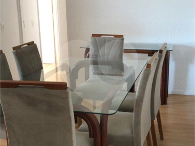Apartamento à venda com 3 quartos, sendo 1 suíte,  em Vila Olímpia, São Paulo, SP