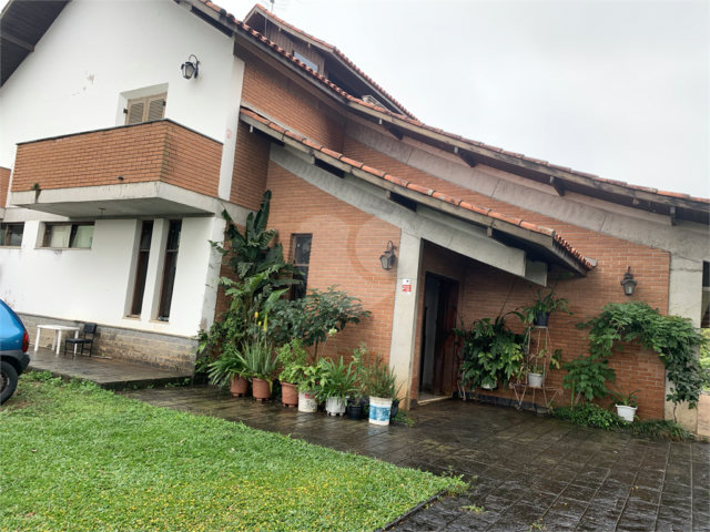 Sobrado à venda com 4 quartos, sendo 2 suítes,  em Tremembé, São Paulo, SP