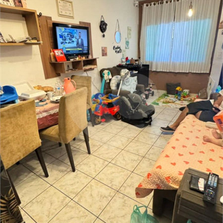 Sobrado à venda com 4 quartos em Interlagos, São Paulo, SP