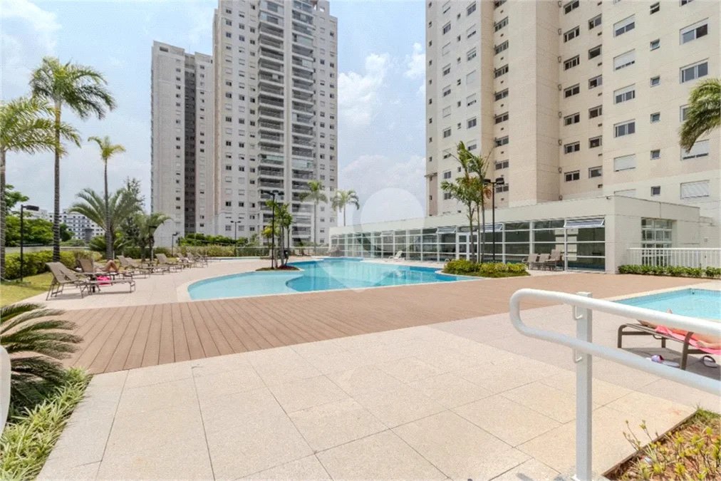 Apartamento à venda com 3 suítes em Jardim Marajoara, São Paulo, SP