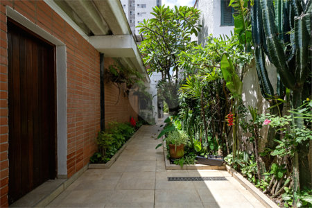 Casa para alugar com 5 quartos, sendo 2 suítes, em Brooklin, São Paulo, SP