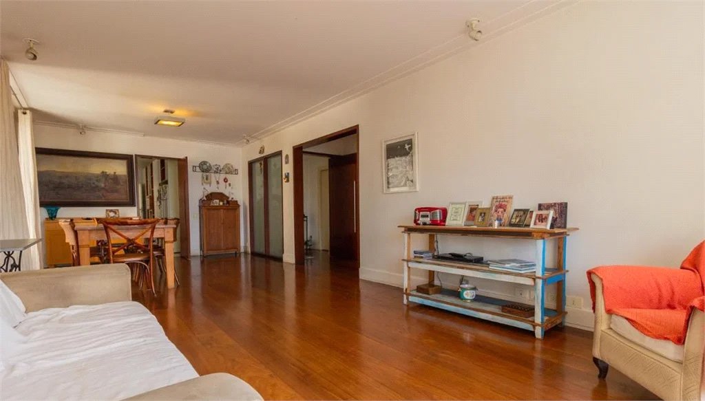 Apartamento à venda com 4 quartos, sendo 1 suíte, em Cidade Monções, São Paulo, SP