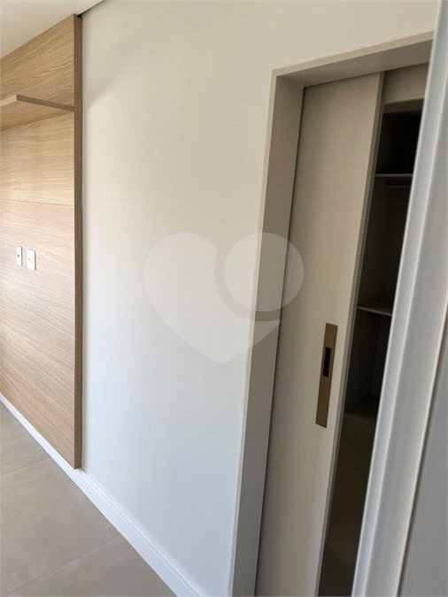 Apartamento à venda ou para alugar com 2 suítes em Vila Olímpia, São Paulo, SP