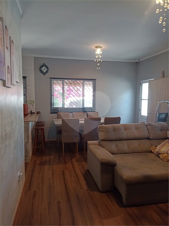Casa Térrea à venda com 3 quartos, sendo 1 suíte, em Jundiaizinho (terra Preta), Mairiporã, SP