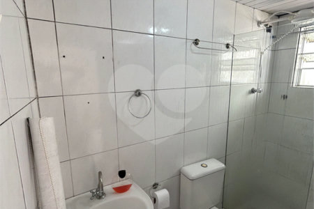 Sobrado à venda com 3 quartos em Jardim Santo Antoninho, São Paulo, SP
