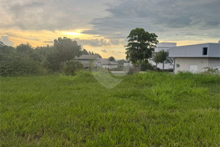 Terreno à venda no condomínio Colinas de Inhandjara, Itupeva - SP