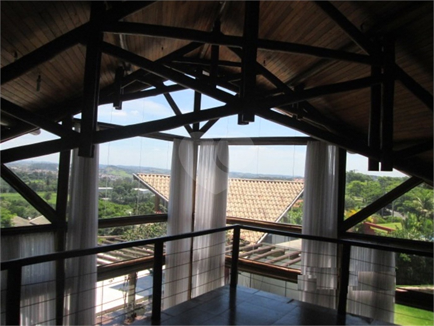 Casa à venda com 6 suítes no condomínio Jardim Primavera, Louveira - SP