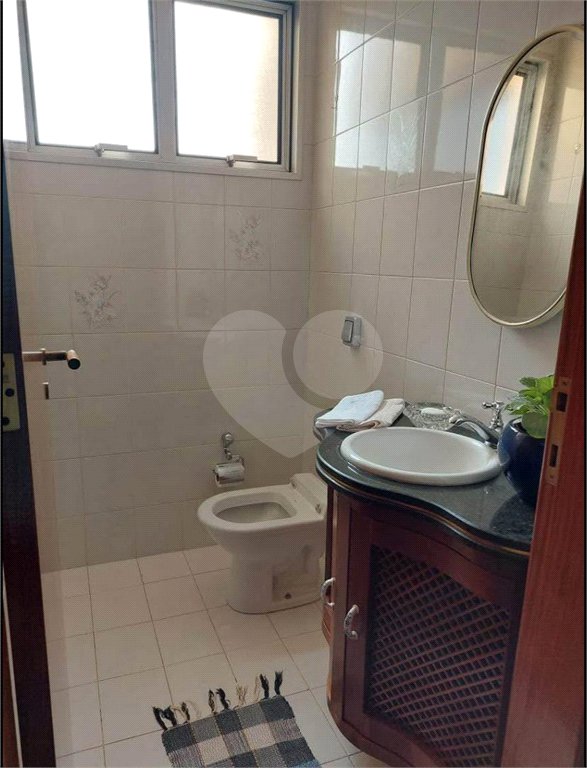 Apartamento à venda com 3 quartos, sendo 1 suíte, no Centro, Araraquara, SP