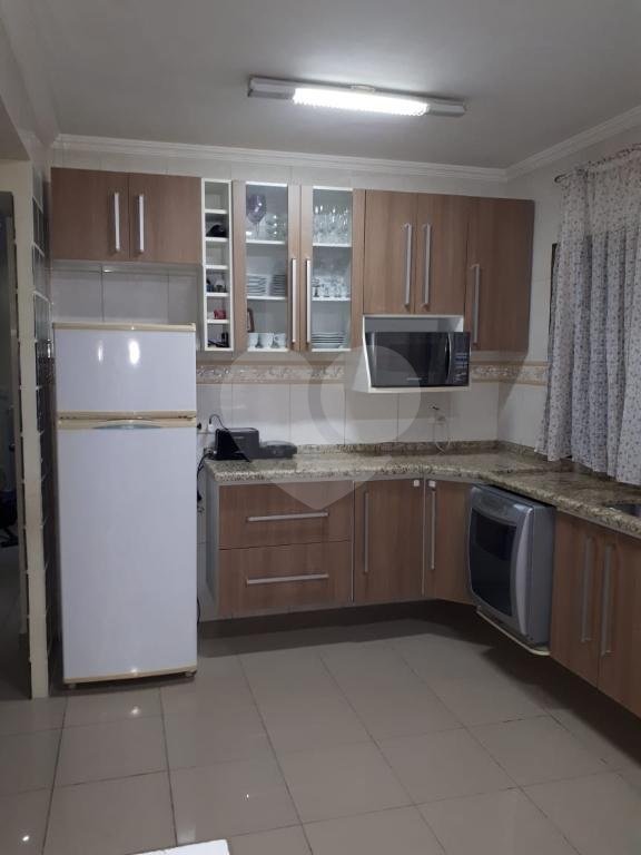 Sobrado à venda com 3 quartos, sendo 1 suíte,  em Tremembé, São Paulo, SP