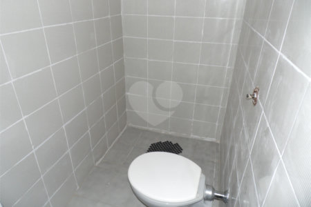 Casa à venda com 5 quartos, sendo 3 suítes, em Vila São Francisco, São Paulo, SP