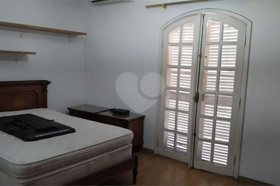 Sobrado à venda com 3 quartos, sendo 1 suíte, em Butantã, São Paulo, SP