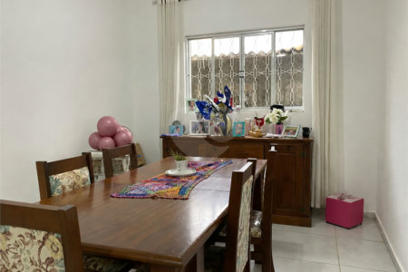 Casa à venda com 3 quartos, sendo 1 suíte, em Vila Barcelona, Sorocaba, SP