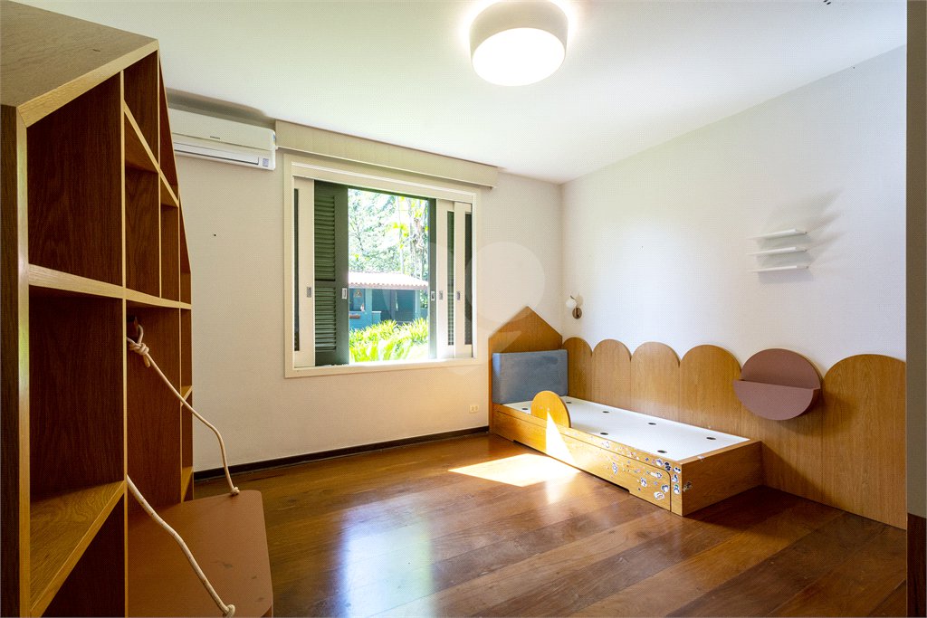 Casa à venda com 4 suítes no condomínio Chácara Flora, São Paulo - SP