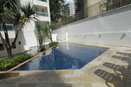 Apartamento à venda com 3 suítes em Real Parque, São Paulo, SP