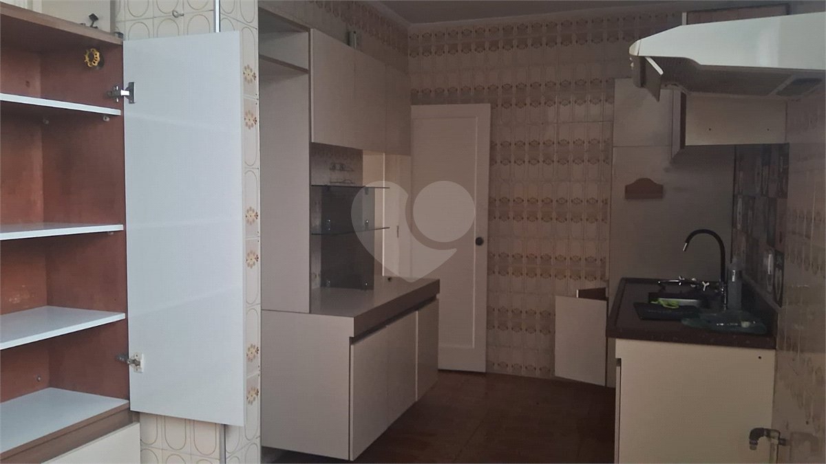 Apartamento à venda com 3 quartos, sendo 1 suíte,  em Cambuci, São Paulo, SP