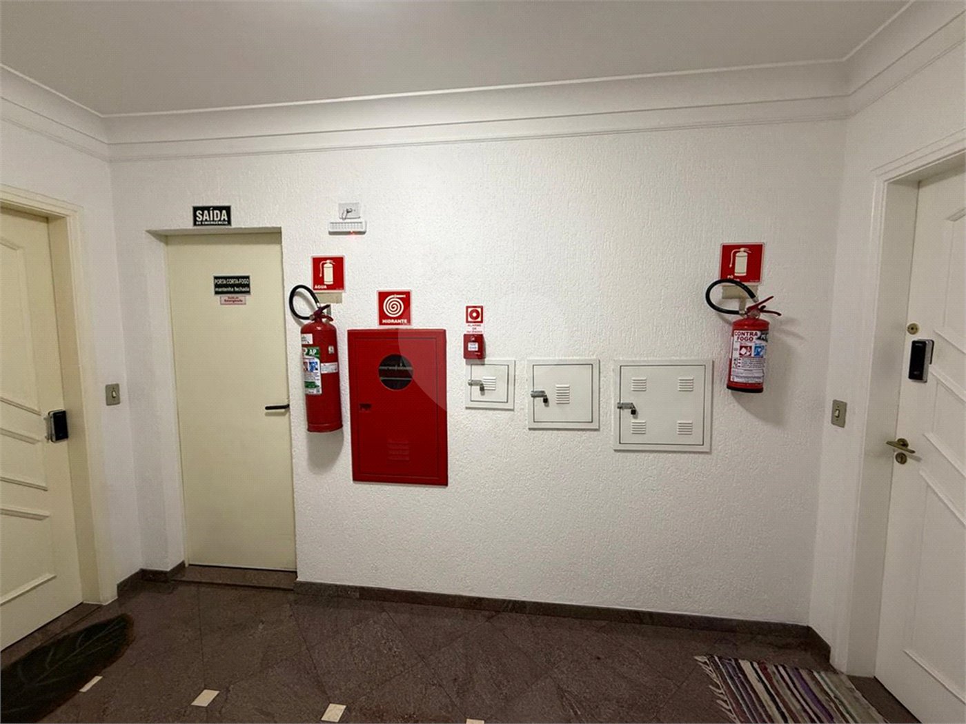 Apartamento à venda com 3 quartos, sendo 1 suíte, em Água Fria, São Paulo, SP