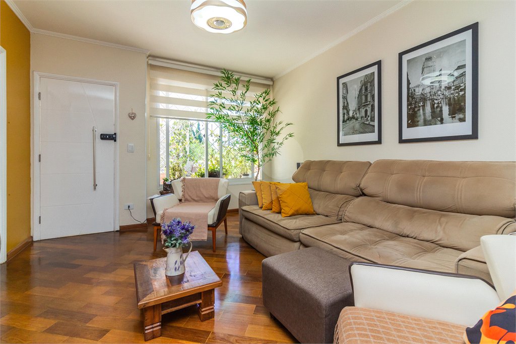 Casa à venda com 3 quartos, sendo 1 suíte, no condomínio Villaggio Di Firenze, São Paulo - SP