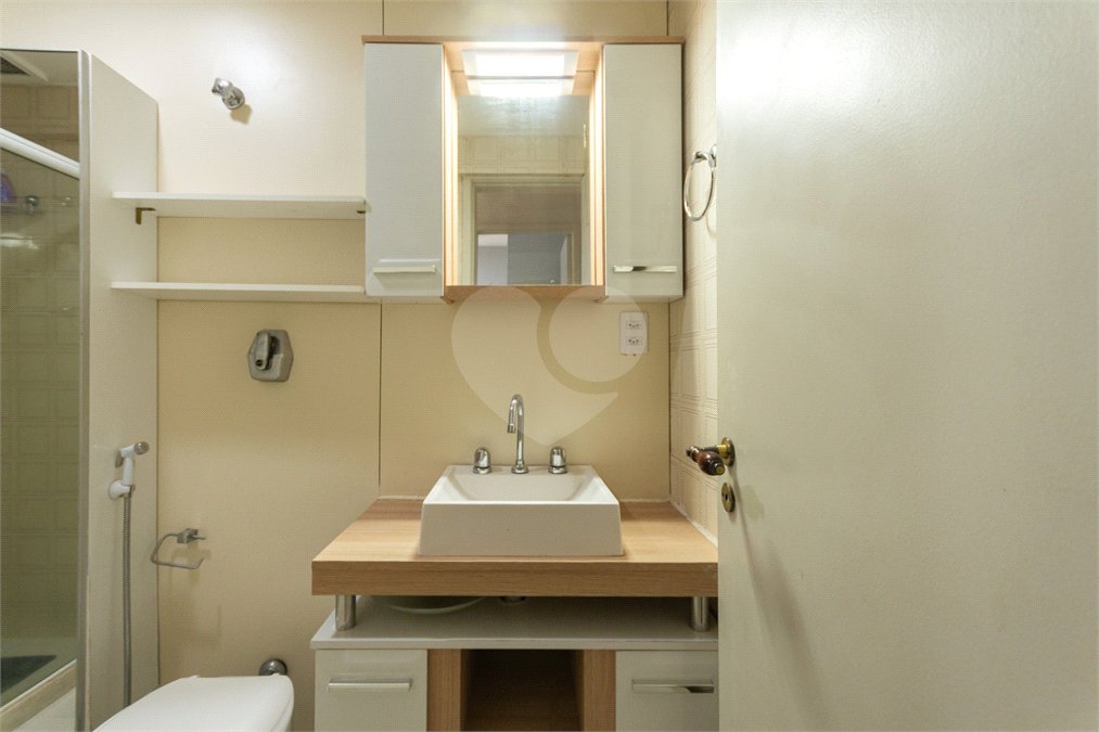 Apartamento à venda com 2 quartos, sendo 1 suíte,  em Tijuca, Rio de Janeiro, RJ